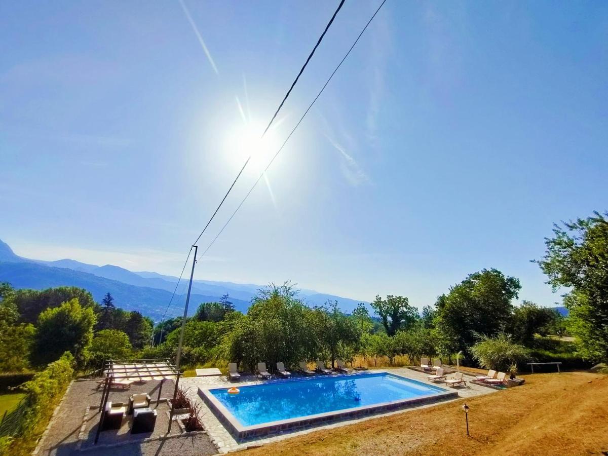 Agriturismo Borgo Biaia Camporgiano Bagian luar foto